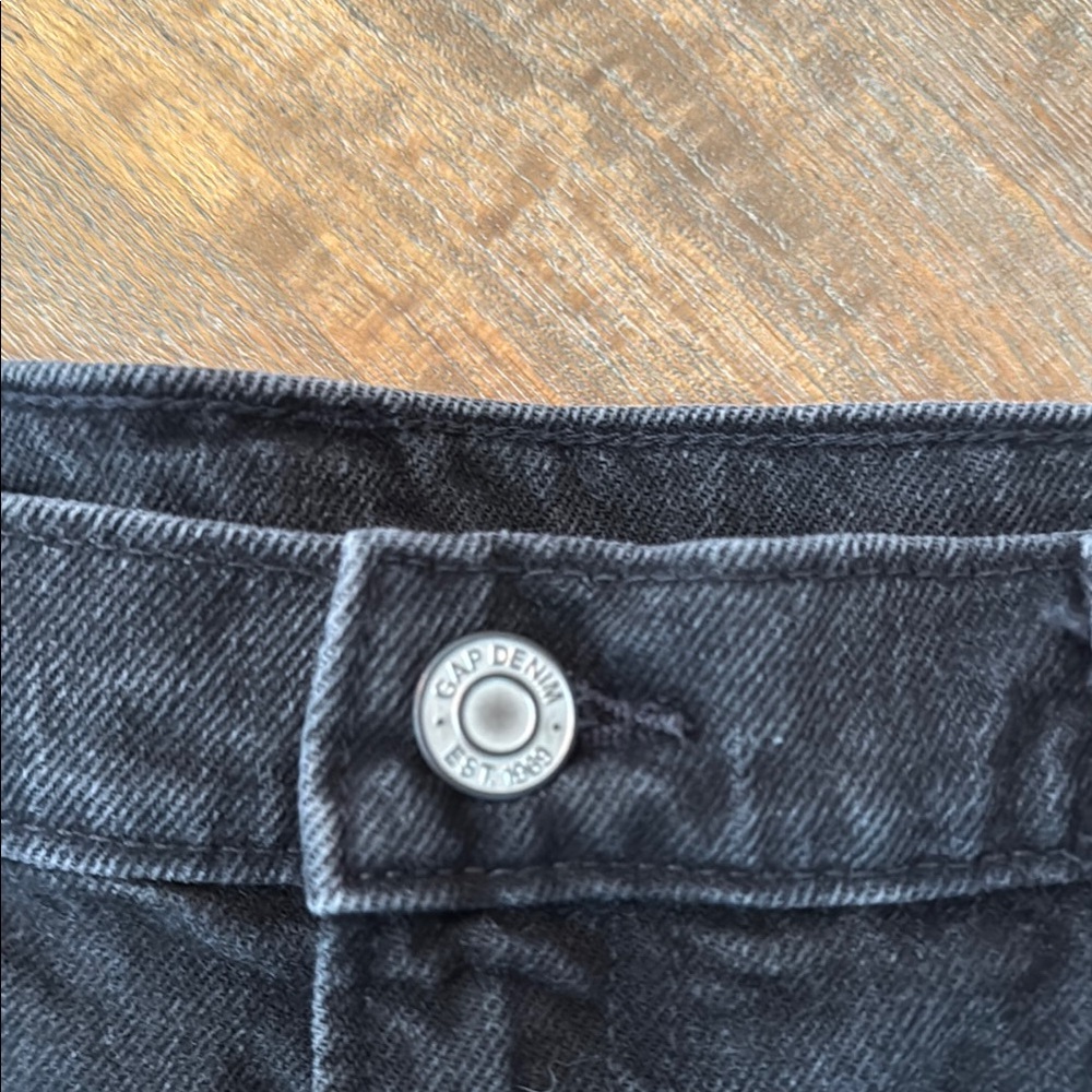 GAP Black Jean Shorts Size 10 - Picture 4 of 6